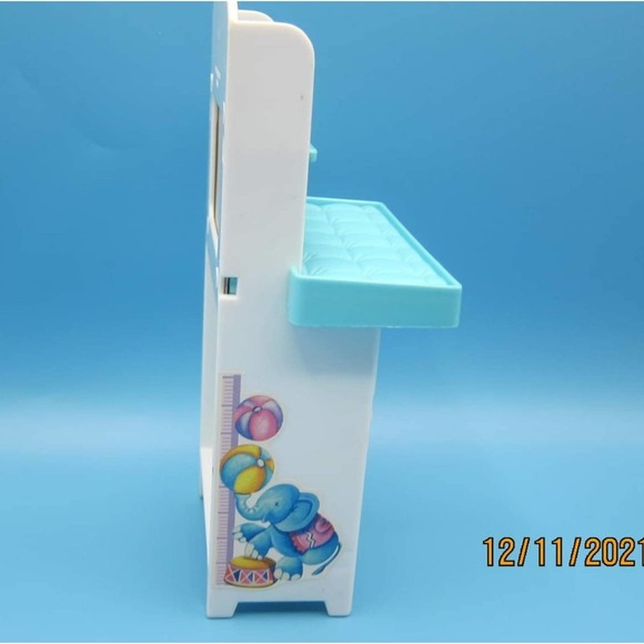 Vintage Kelly Changing Table Barbie Mattel Purple Toy Teddy Bear - Picture 4 of 15